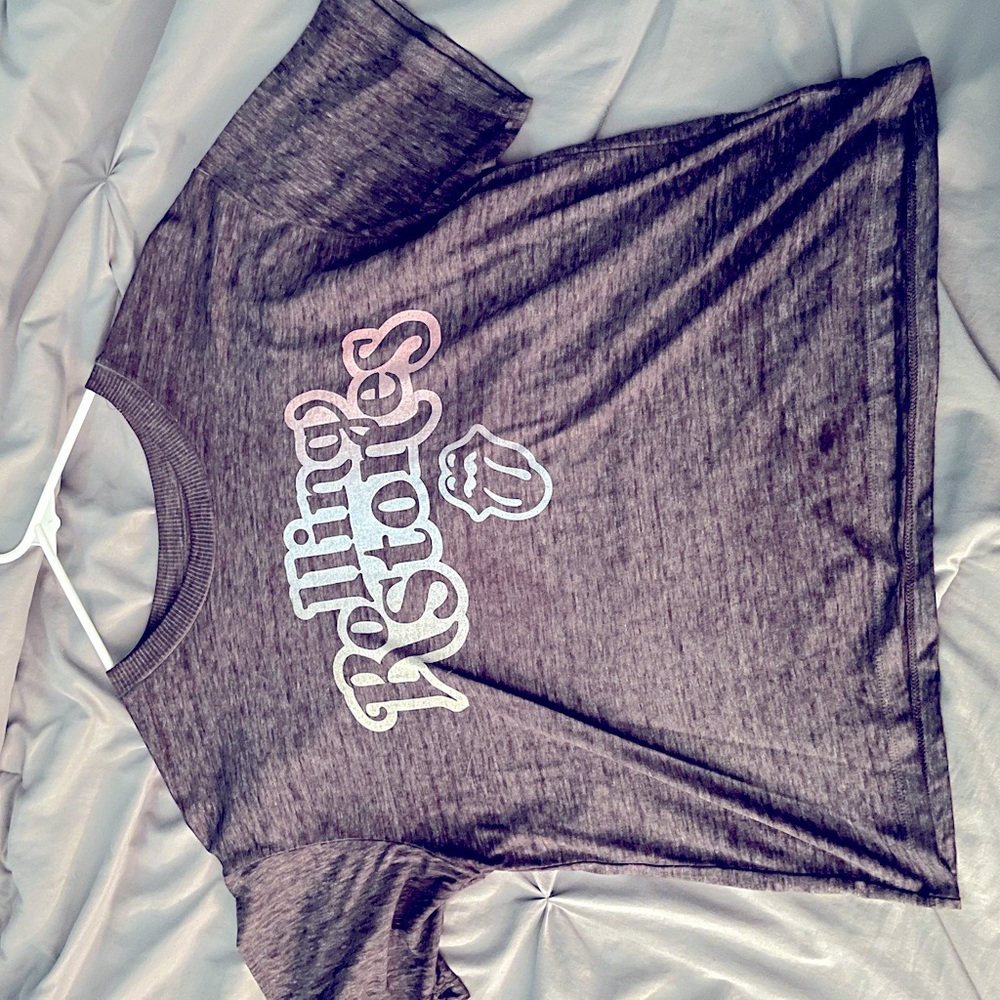 Gray medium Rolling Stones graphic t-shirt.